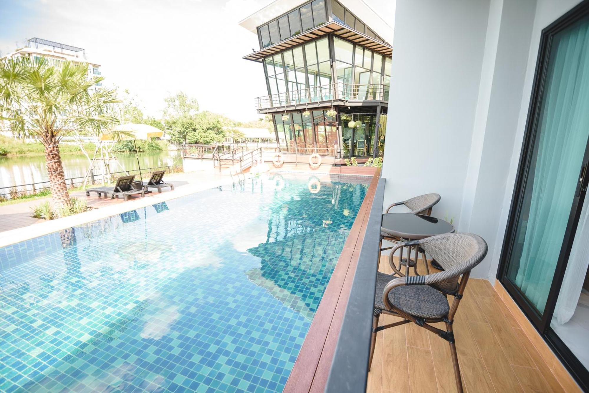 Phuengluang Riverside Hotel Csanthaburi Kültér fotó