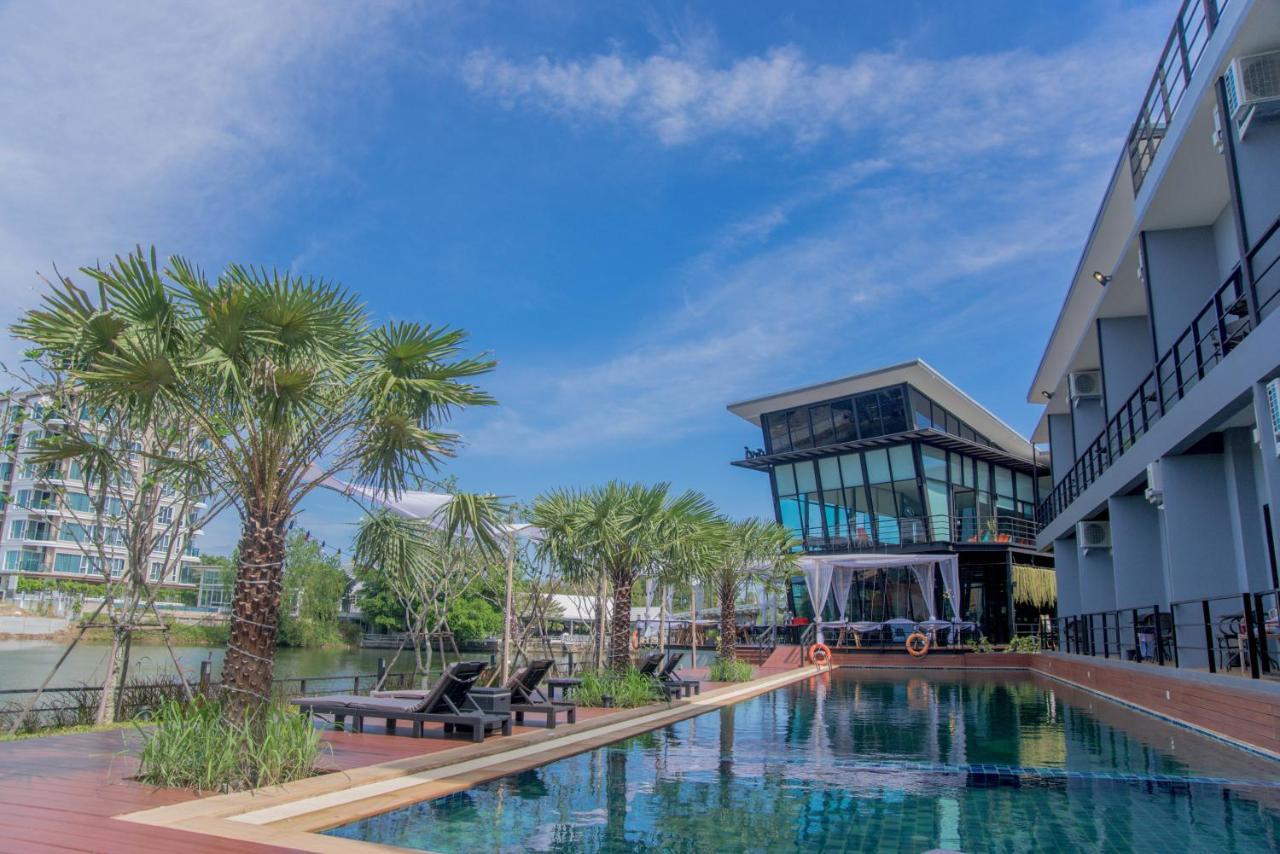 Phuengluang Riverside Hotel Csanthaburi Kültér fotó